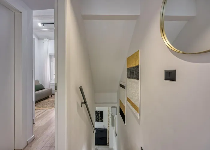 La Pelegrina Ρόβινι