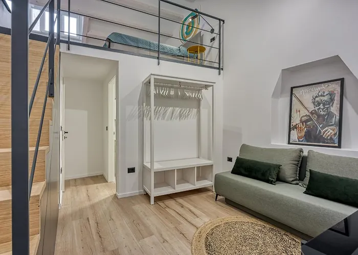 La Pelegrina Ρόβινι